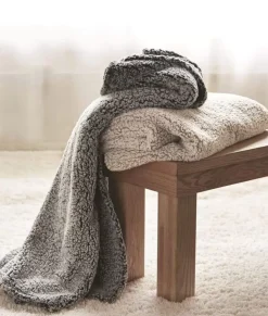 Men Nayked Apparel Accessories>Epic Sherpa Blanket That Folds Into A Pillow