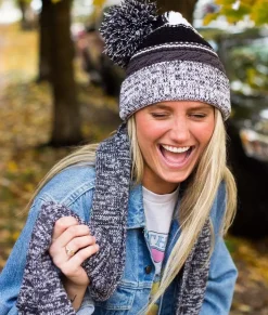 Women Nayked Apparel Accessories>Women'S Ridiculously Soft Chunky Knit Pom-Pom Beanie